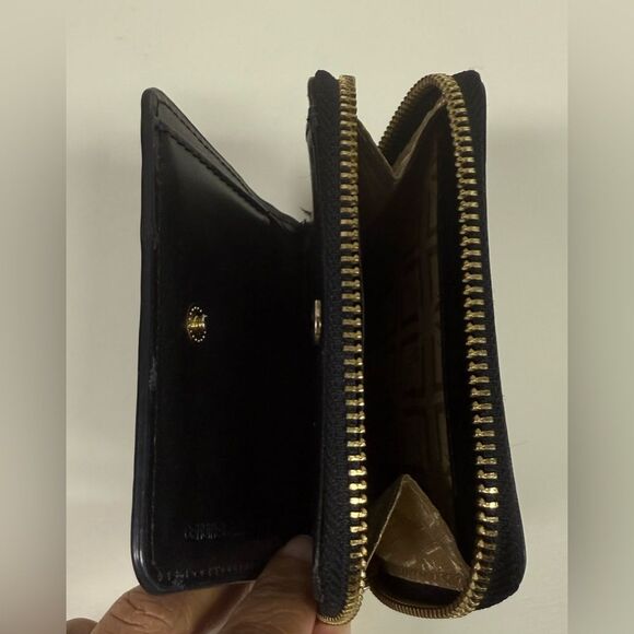 Lodis Black Smooth Leather Wallet with RFID Protection - Picture 6 of 9